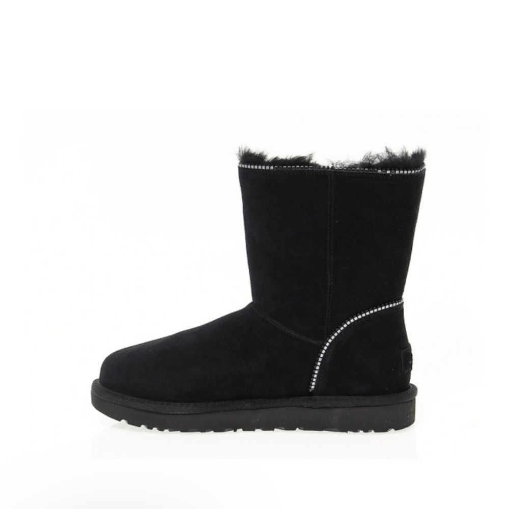 UGG Florence ankle boots black suede with zipper detail sheepskin lining. Sz 5